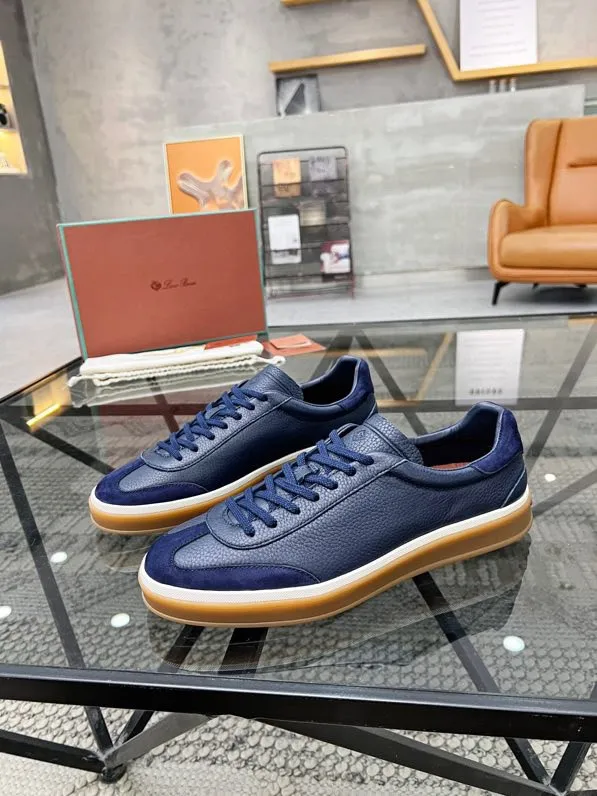 Factory price: 440💰Loro men's shoes💰iana top purchasing agent🇮🇹 men's shoes💰 The popular casual sneakers counter of the popular street man has new products at the same time. The uppers are made of cowhide fabric imported from Italy. The high-quality splicing technology has a classic and generous layout with a masculine temperament. Soft and comfortable cowhide lining. The soles: the original soles are specially provided by the original factory. The exclusive molded soles are super comfortable. The original factory follows the order. 🔍🔍High quality. You can enter and exit the counter at will. Welcome to compare. The code number is 38-44, customized 45